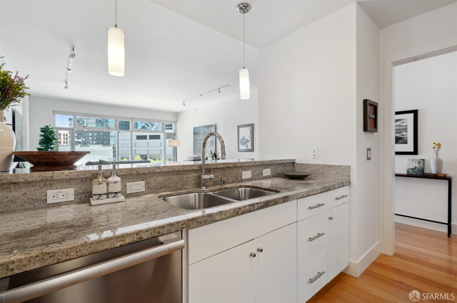 Detail Gallery Image 11 of 40 For 77 Van Ness Ave #505,  San Francisco,  CA 94102 - 1 Beds | 1 Baths