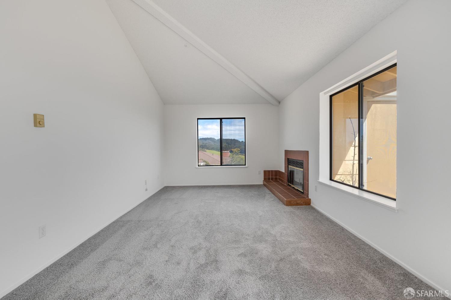 Detail Gallery Image 16 of 38 For 207 Oak Ct #207,  Daly City,  CA 94014 - 3 Beds | 2 Baths