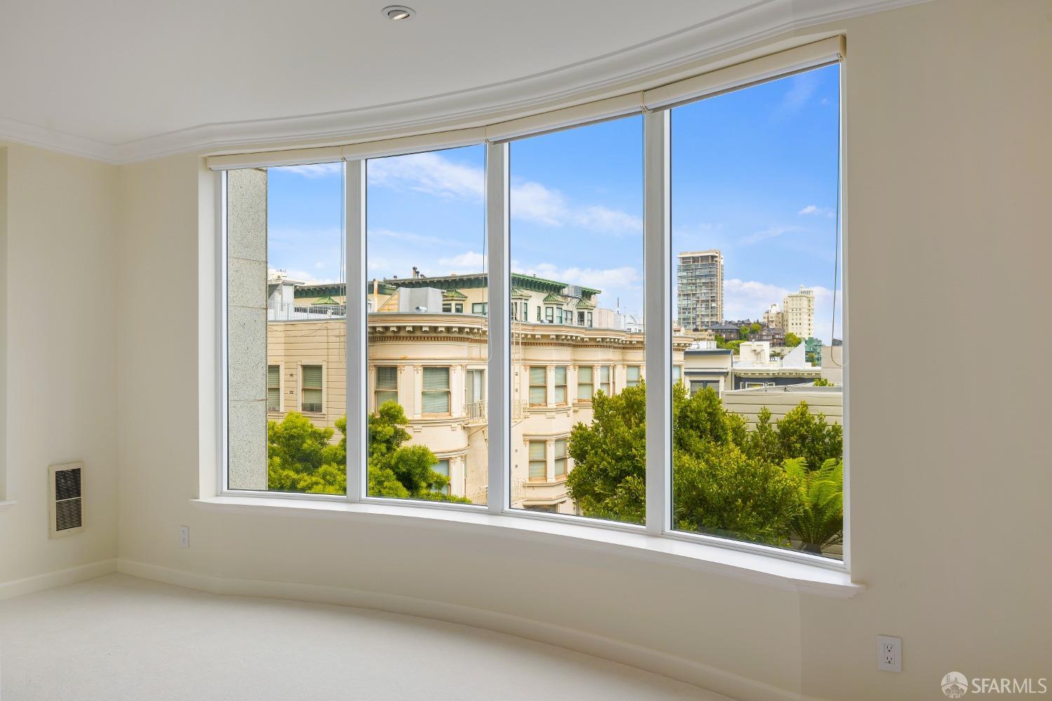 Detail Gallery Image 5 of 17 For 1150 Sacramento St #203,  San Francisco,  CA 94108 - 2 Beds | 2 Baths