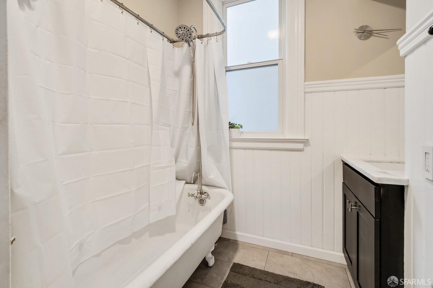 Detail Gallery Image 13 of 25 For 780 Green St, San Francisco,  CA 94133 - 2 Beds | 1 Baths