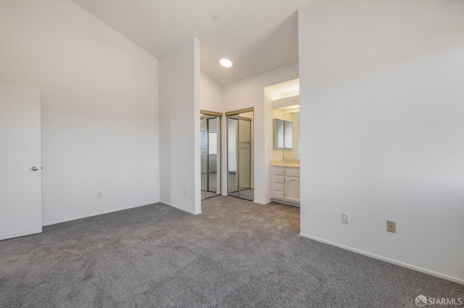 Detail Gallery Image 28 of 38 For 207 Oak Ct #207,  Daly City,  CA 94014 - 3 Beds | 2 Baths