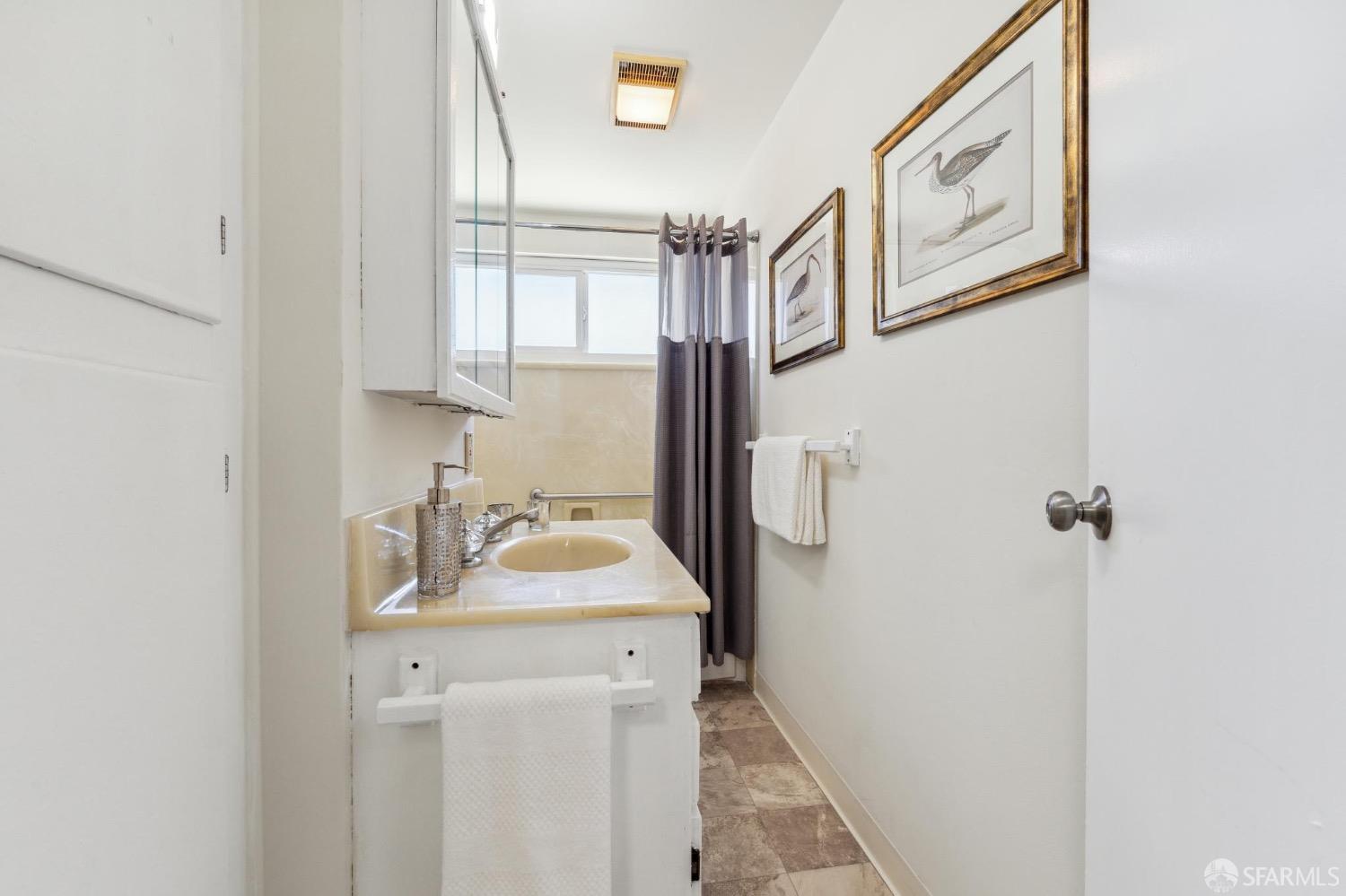 Detail Gallery Image 23 of 36 For 5158 Elmwood Ave, Newark,  CA 94560 - 3 Beds | 2 Baths