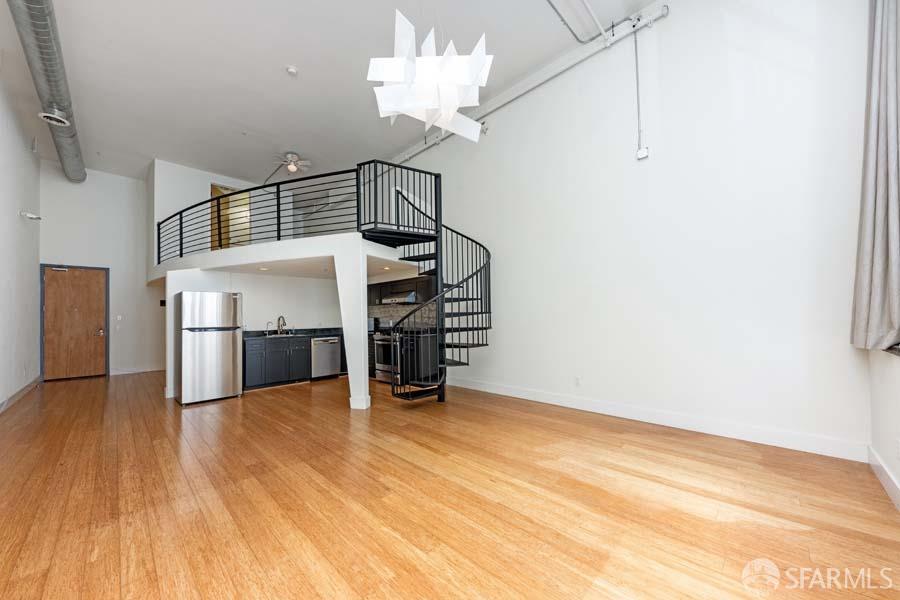 Detail Gallery Image 3 of 18 For 18 Lansing St #303,  San Francisco,  CA 94105 - 1 Beds | 1/1 Baths