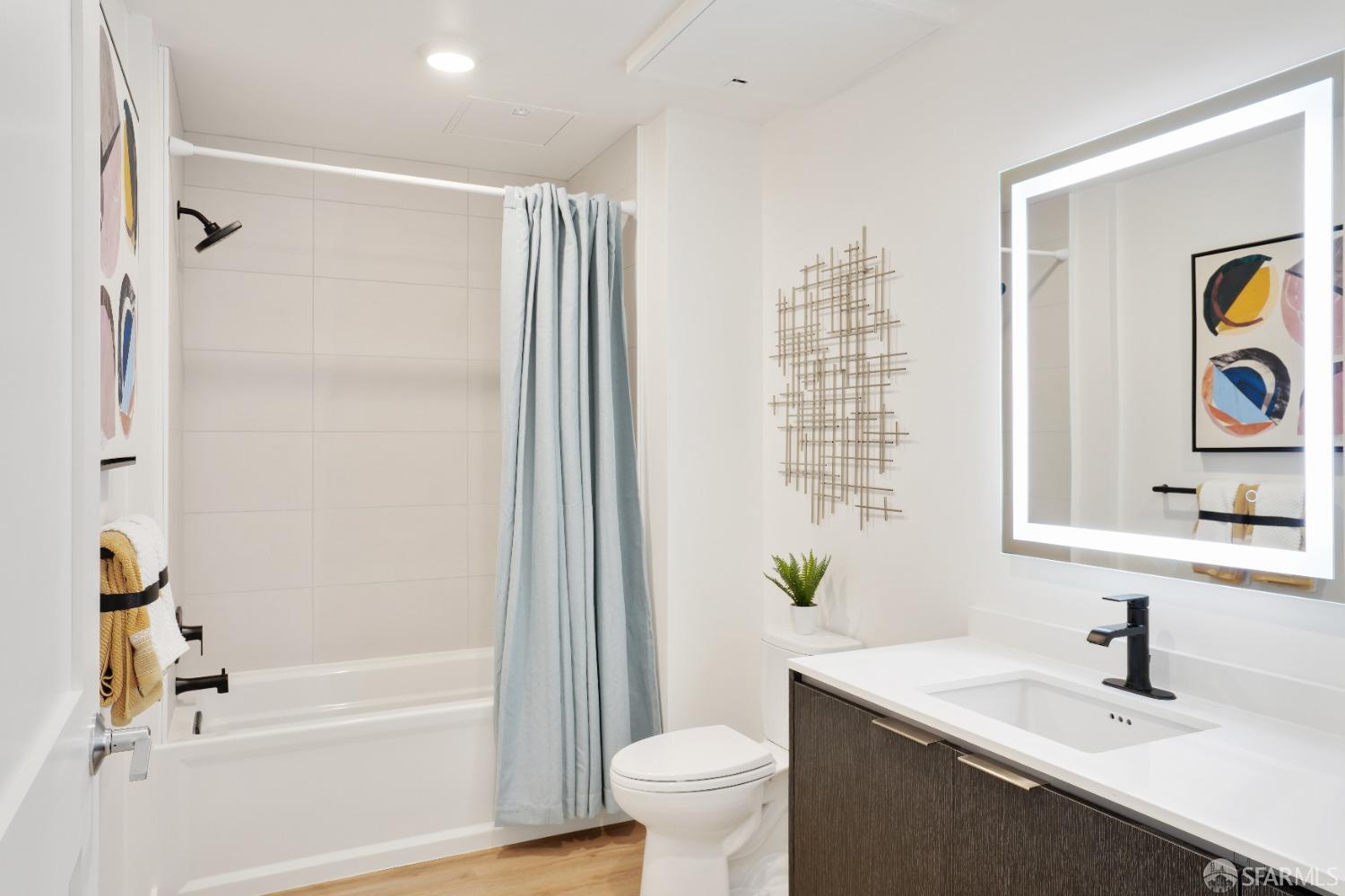 Detail Gallery Image 8 of 17 For 52 Kirkwood Ave #307,  San Francisco,  CA 94124 - 0 Beds | 1 Baths