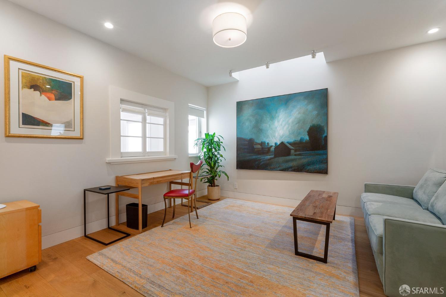 Detail Gallery Image 13 of 72 For 1338 Filbert St a,  San Francisco,  CA 94109 - 4 Beds | 4/2 Baths