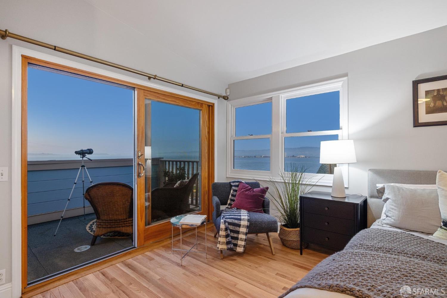 Detail Gallery Image 10 of 63 For 21 Alta St #C,  San Francisco,  CA 94133 - 1 Beds | 2 Baths