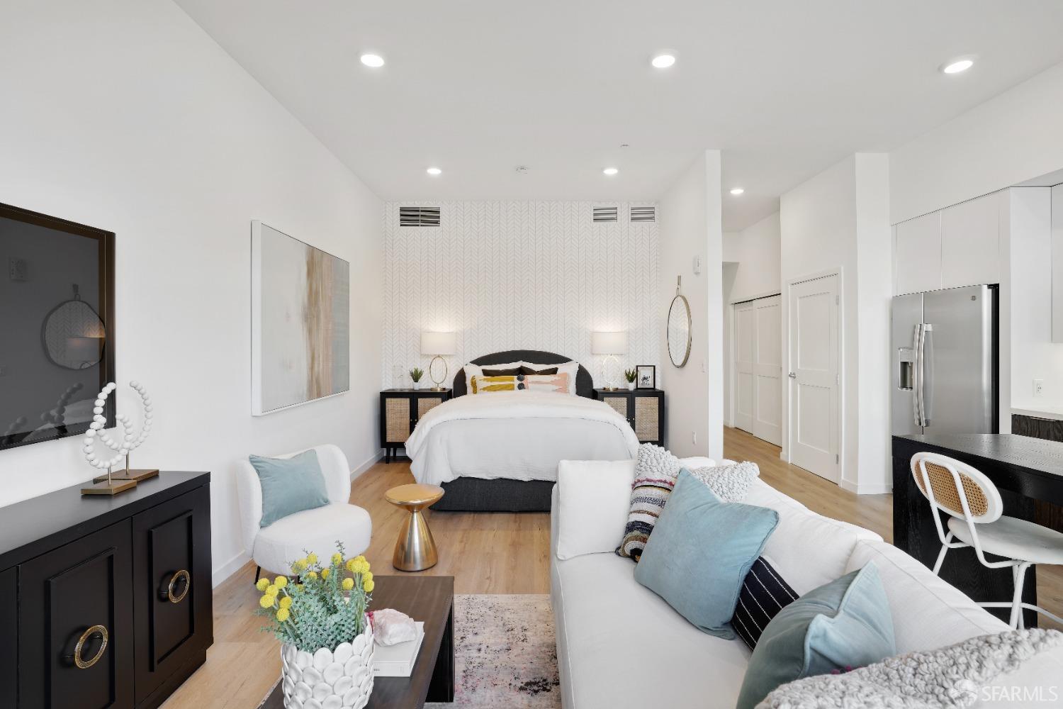Detail Gallery Image 3 of 17 For 52 Kirkwood Ave #307,  San Francisco,  CA 94124 - 0 Beds | 1 Baths