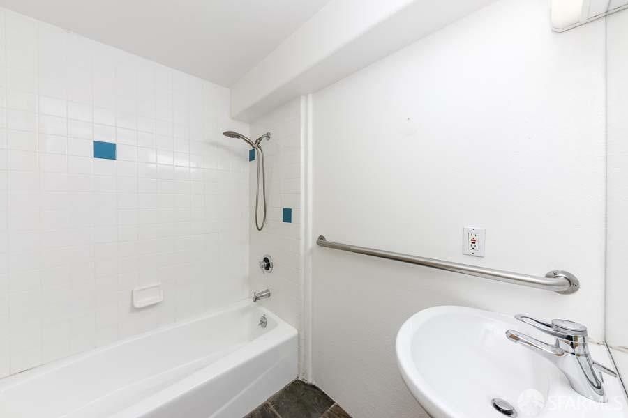 Detail Gallery Image 14 of 18 For 18 Lansing St #303,  San Francisco,  CA 94105 - 1 Beds | 1/1 Baths