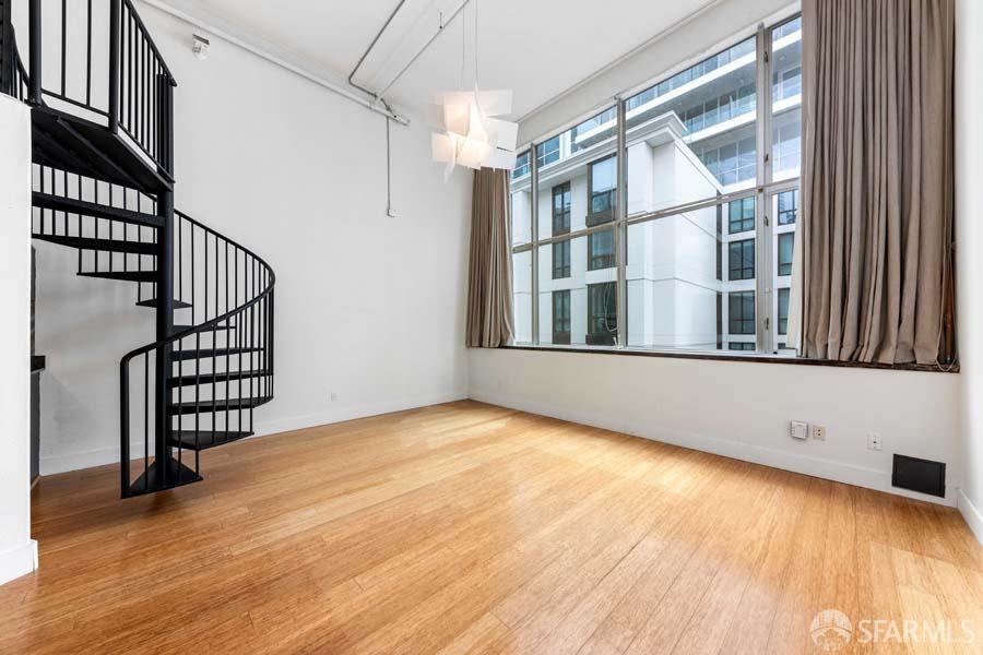 Detail Gallery Image 2 of 18 For 18 Lansing St #303,  San Francisco,  CA 94105 - 1 Beds | 1/1 Baths