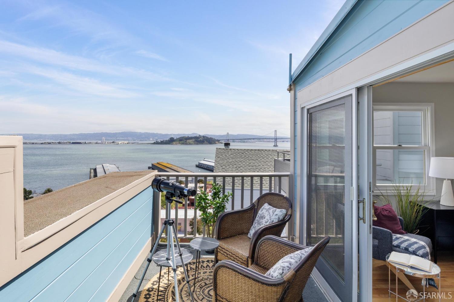 Detail Gallery Image 49 of 63 For 21 Alta St #C,  San Francisco,  CA 94133 - 1 Beds | 2 Baths