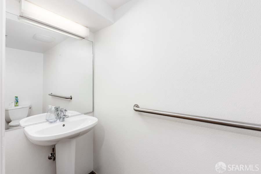 Detail Gallery Image 9 of 18 For 18 Lansing St #303,  San Francisco,  CA 94105 - 1 Beds | 1/1 Baths