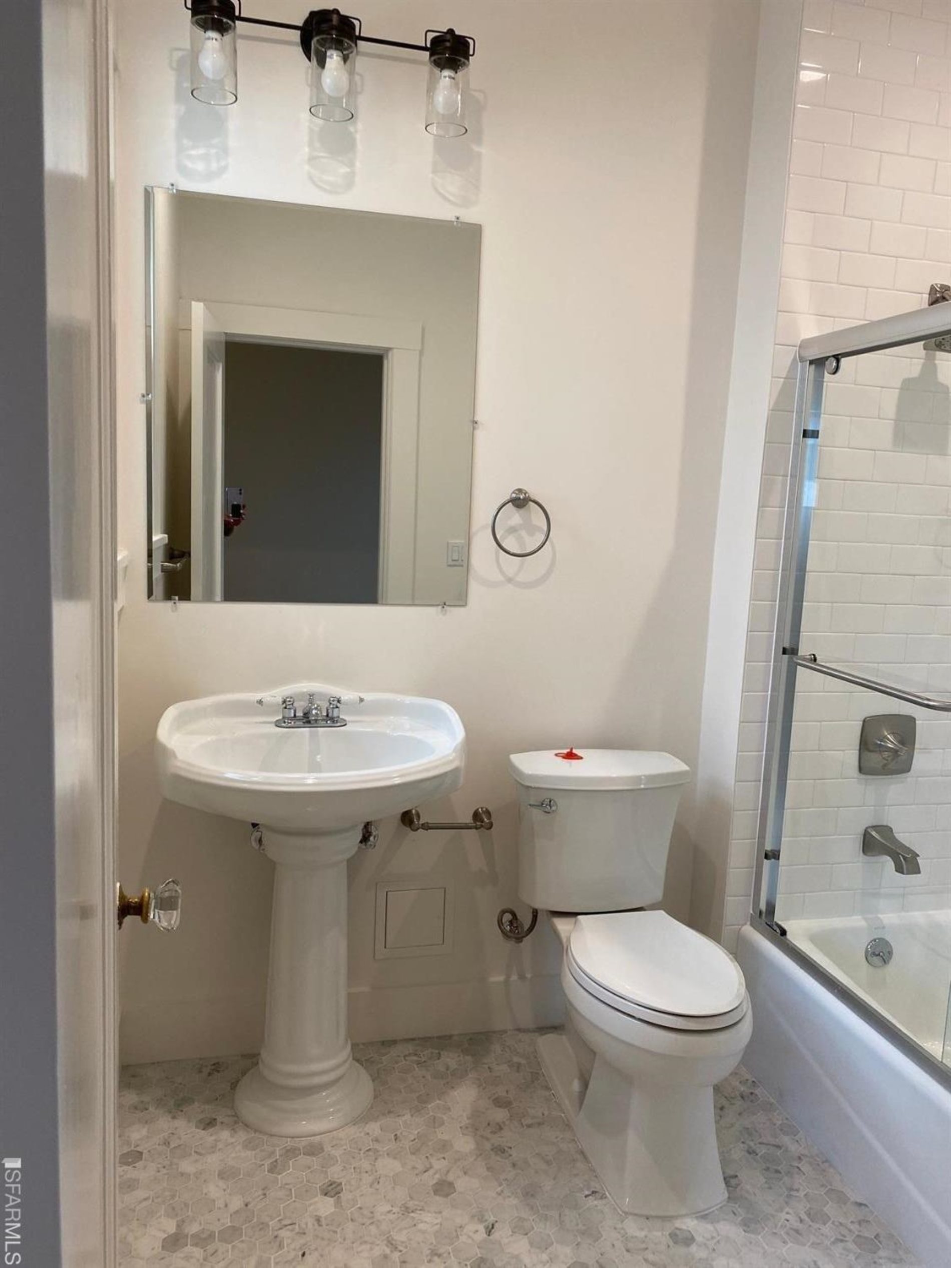 Detail Gallery Image 10 of 22 For 47 West Portal Ave #6,  San Francisco,  CA 94127 - 1 Beds | 1 Baths