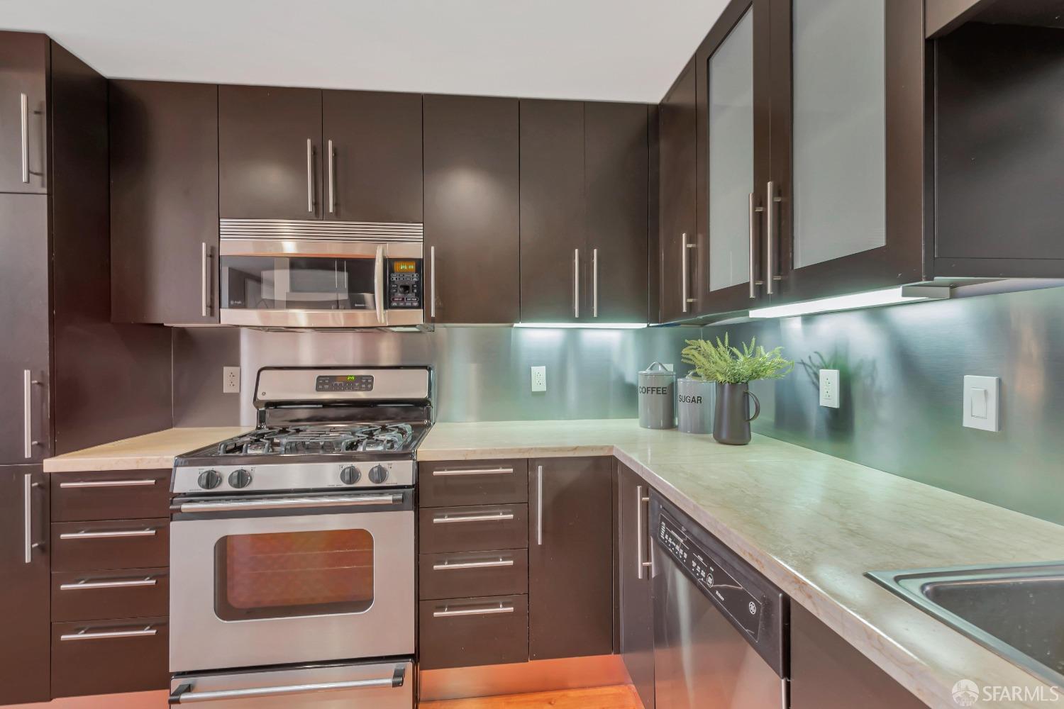 Detail Gallery Image 6 of 42 For 200 Brannan St #322,  San Francisco,  CA 94107 - 2 Beds | 2 Baths