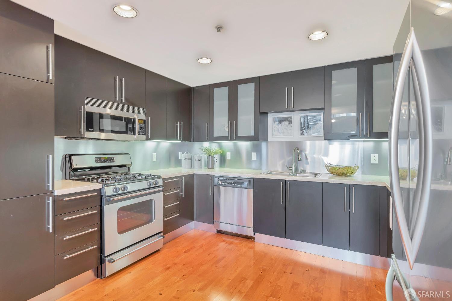 Detail Gallery Image 5 of 42 For 200 Brannan St #322,  San Francisco,  CA 94107 - 2 Beds | 2 Baths