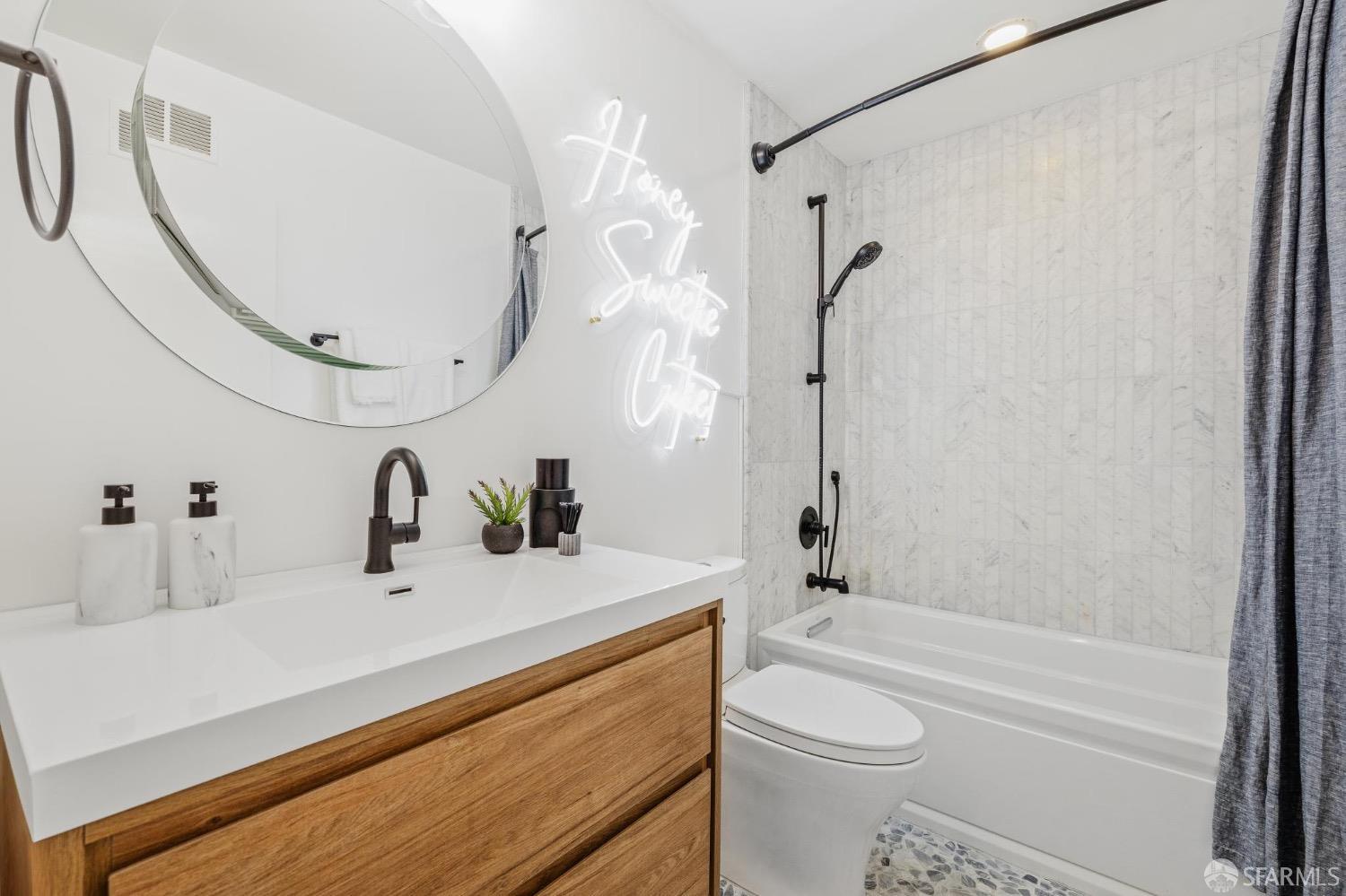 Detail Gallery Image 16 of 20 For 4125 24th St #2,  San Francisco,  CA 94114 - 2 Beds | 1 Baths