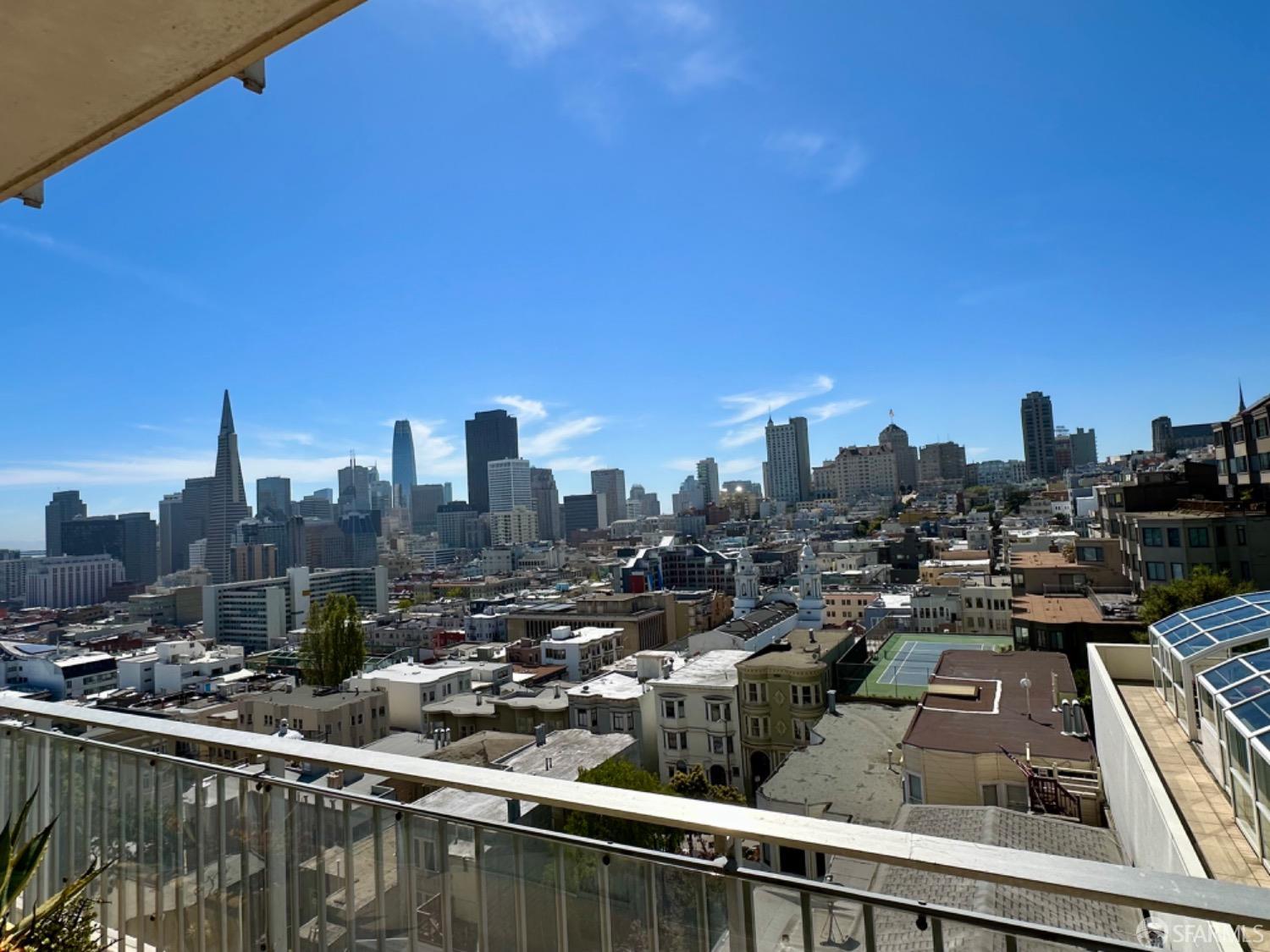 Detail Gallery Image 7 of 42 For 1750 Taylor St #202,  San Francisco,  CA 94133 - 2 Beds | 2 Baths