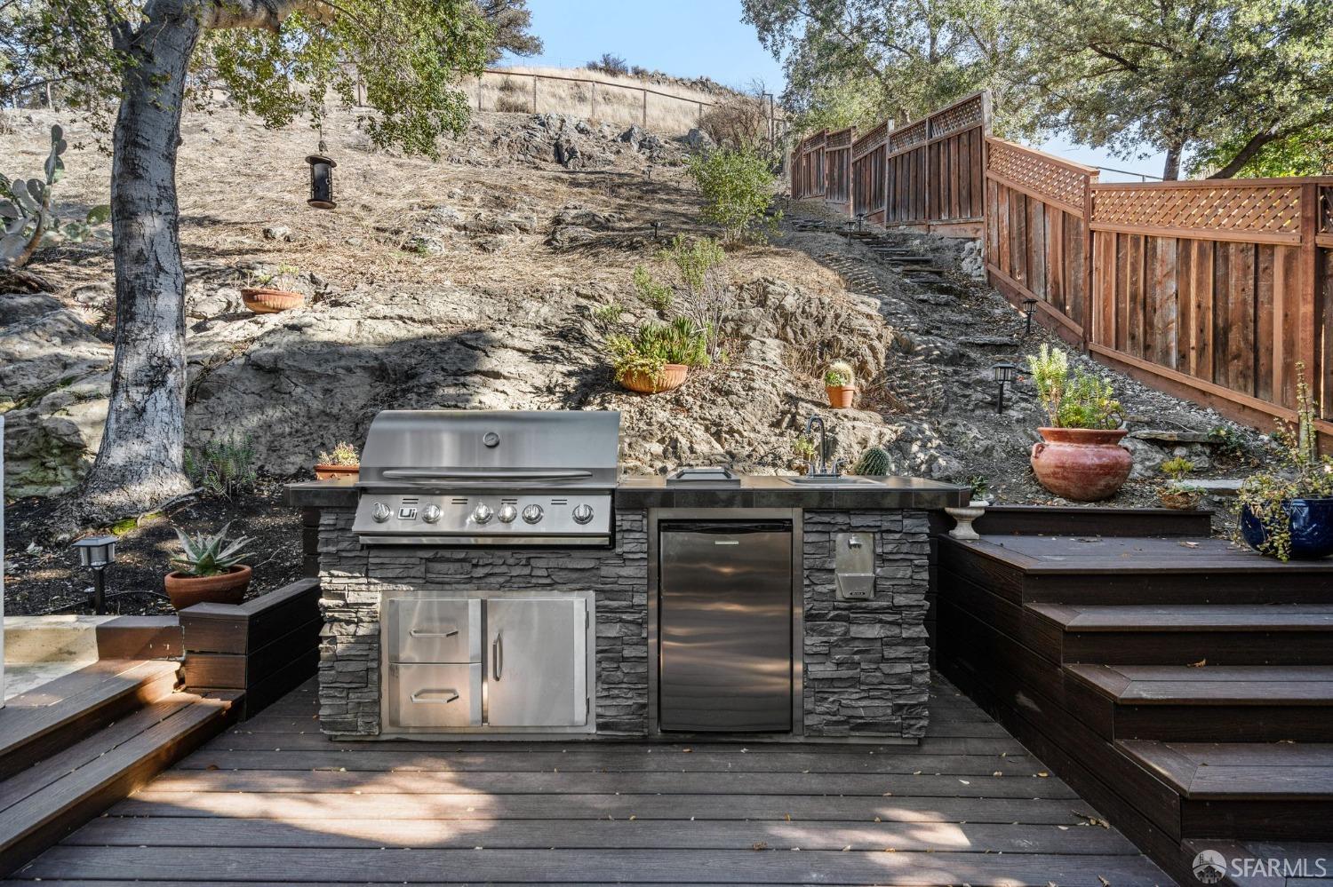 Detail Gallery Image 56 of 61 For 3040 Stonegate Dr, Alamo,  CA 94507 - 4 Beds | 3/1 Baths