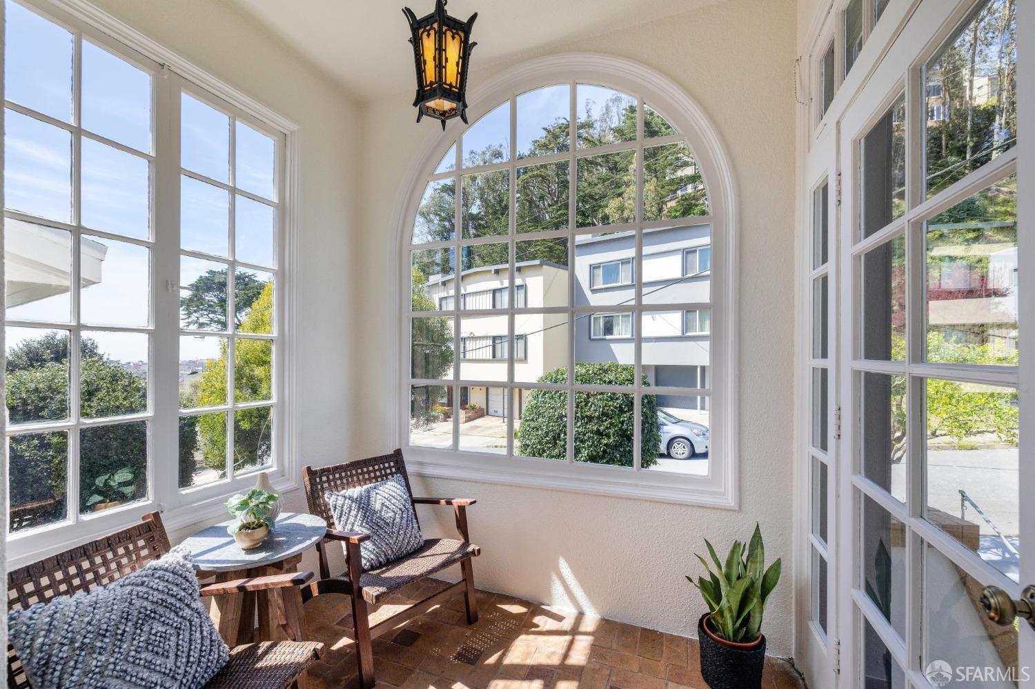 Detail Gallery Image 8 of 88 For 469 Ulloa St, San Francisco,  CA 94127 - 3 Beds | 2 Baths