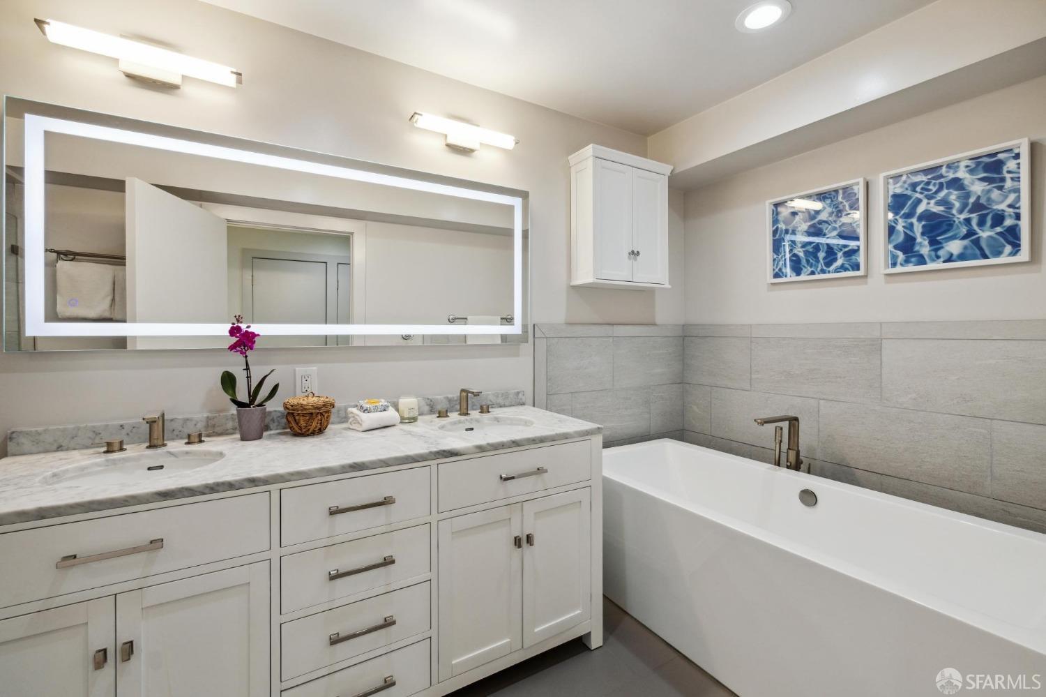 Detail Gallery Image 27 of 37 For 122 Avila St, San Francisco,  CA 94123 - 4 Beds | 2/1 Baths