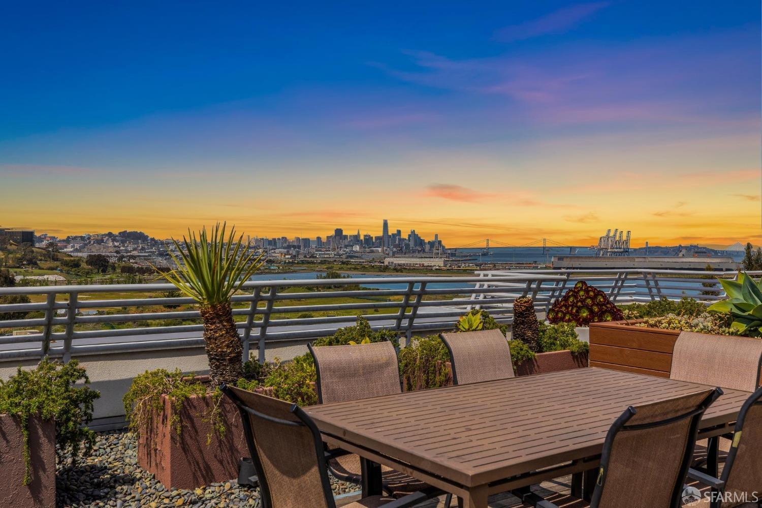 Detail Gallery Image 1 of 41 For 451 Donahue St #212,  San Francisco,  CA 94124 - 2 Beds | 2 Baths