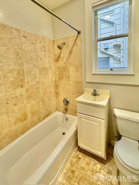 Detail Gallery Image 5 of 24 For 40 Genoa Pl, San Francisco,  CA 94133 - 2 Beds | 1 Baths