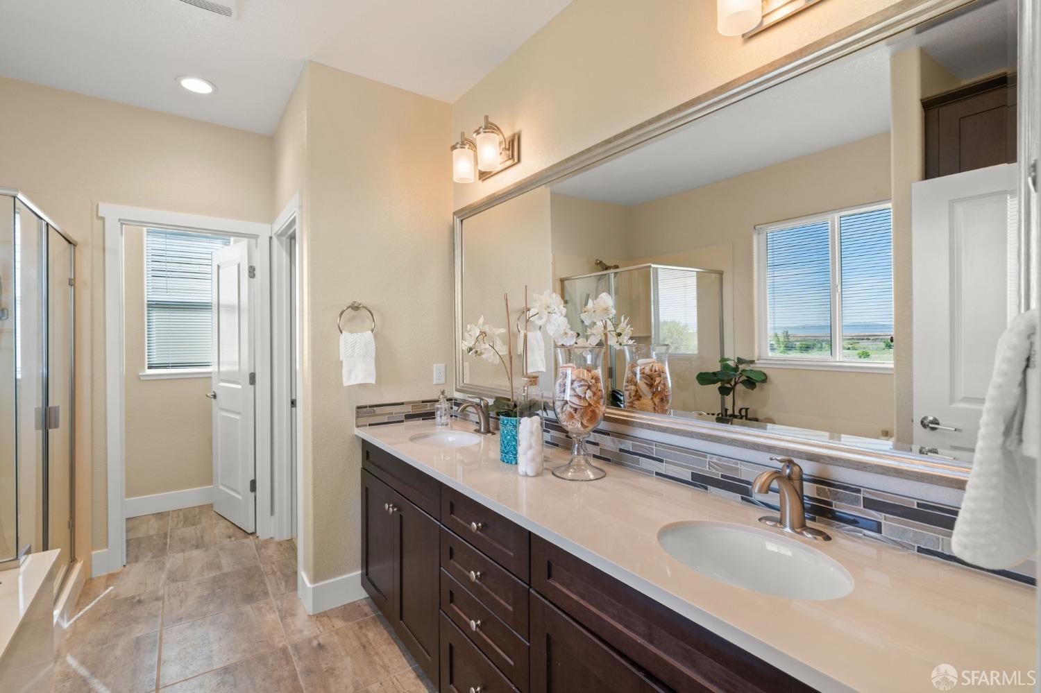 Detail Gallery Image 9 of 20 For 86 Driftwood Cir, Bay Point,  CA 94565 - 3 Beds | 2/1 Baths