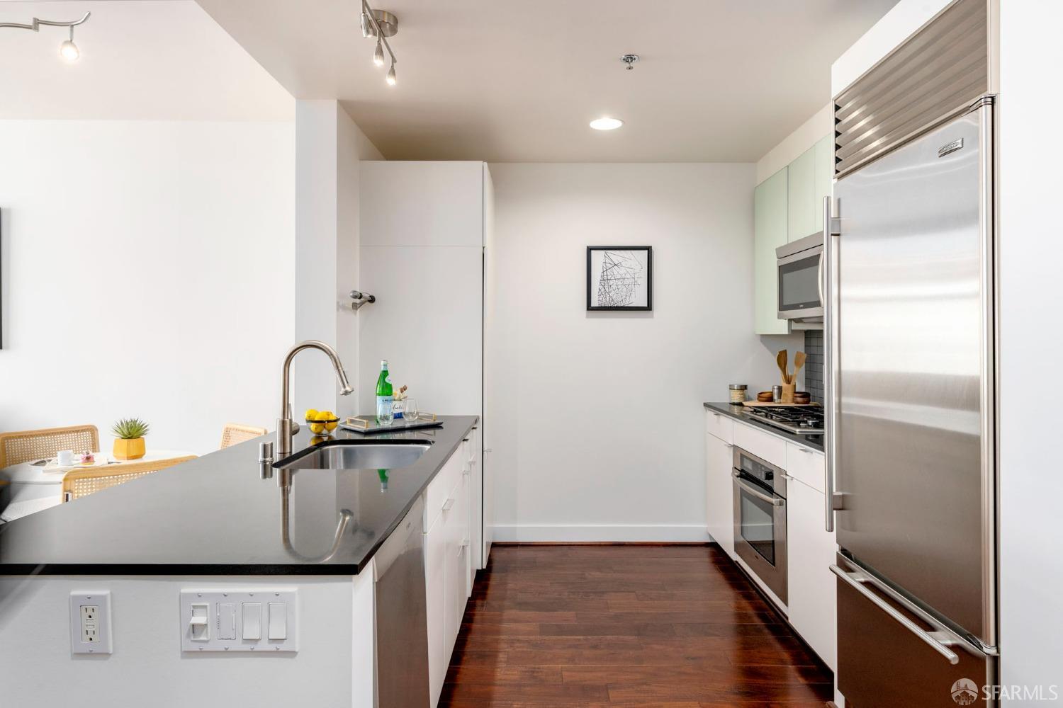 Detail Gallery Image 9 of 28 For 501 Beale St 10e,  San Francisco,  CA 94105 - 1 Beds | 1 Baths