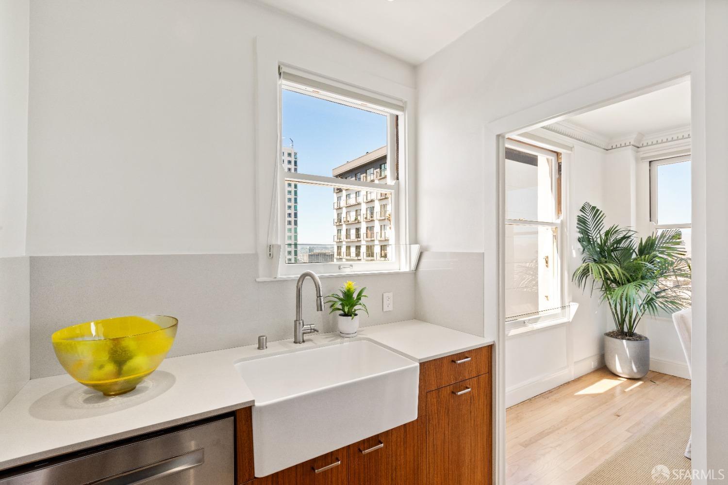 Detail Gallery Image 14 of 38 For 1250 Jones St #903,  San Francisco,  CA 94109 - 1 Beds | 2 Baths
