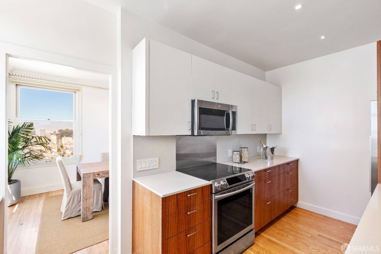 Detail Gallery Image 12 of 38 For 1250 Jones St #903,  San Francisco,  CA 94109 - 1 Beds | 2 Baths