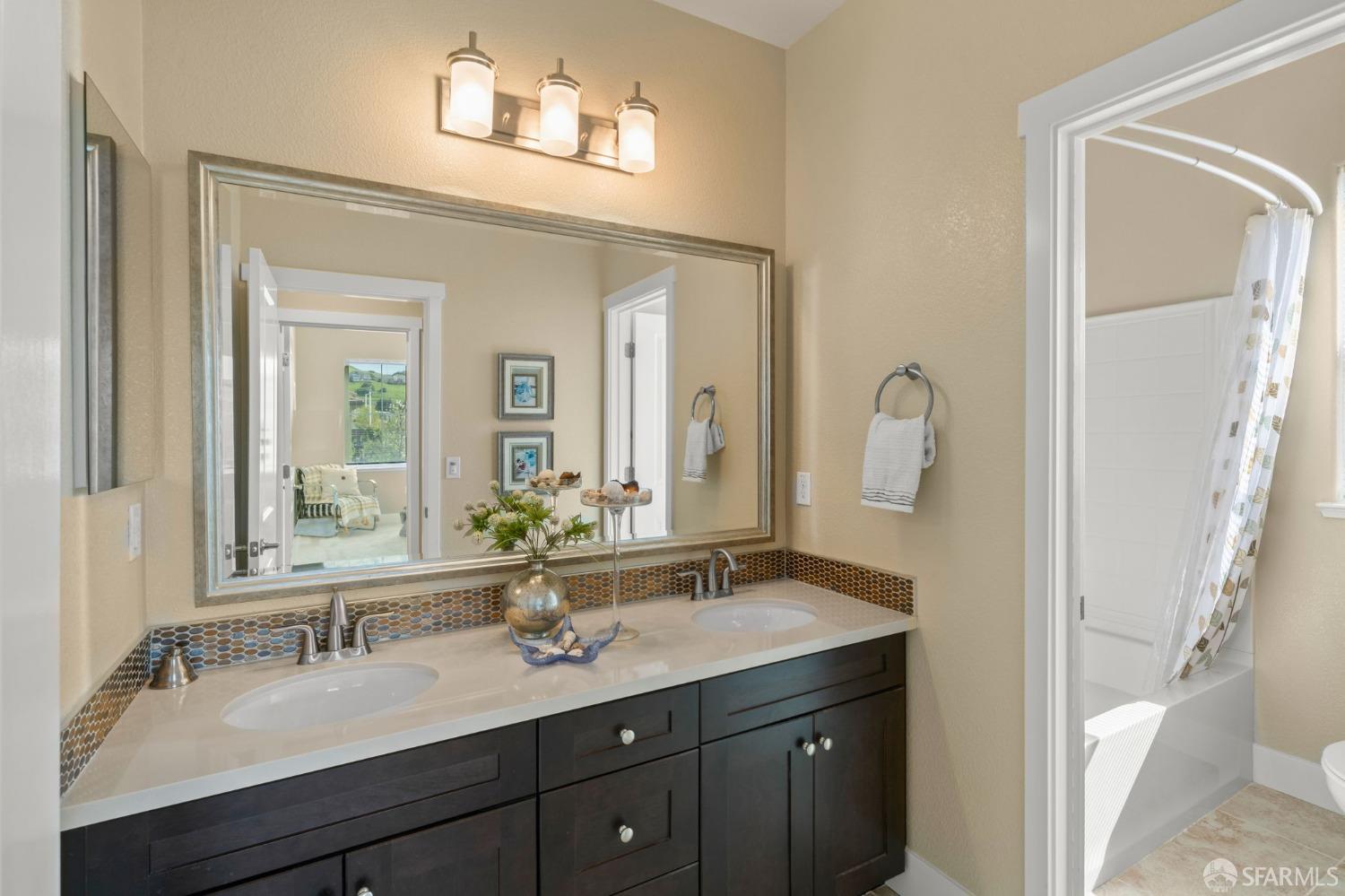 Detail Gallery Image 14 of 20 For 86 Driftwood Cir, Bay Point,  CA 94565 - 3 Beds | 2/1 Baths