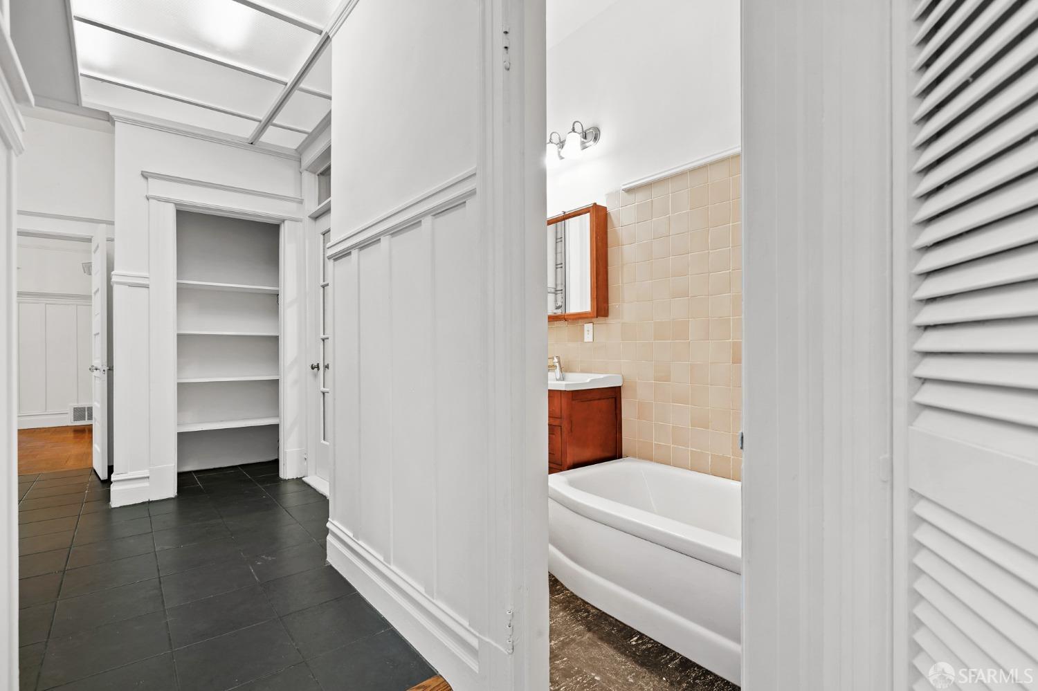 Detail Gallery Image 23 of 68 For 1107 Broadway, San Francisco,  CA 94109 - 3 Beds | 2 Baths