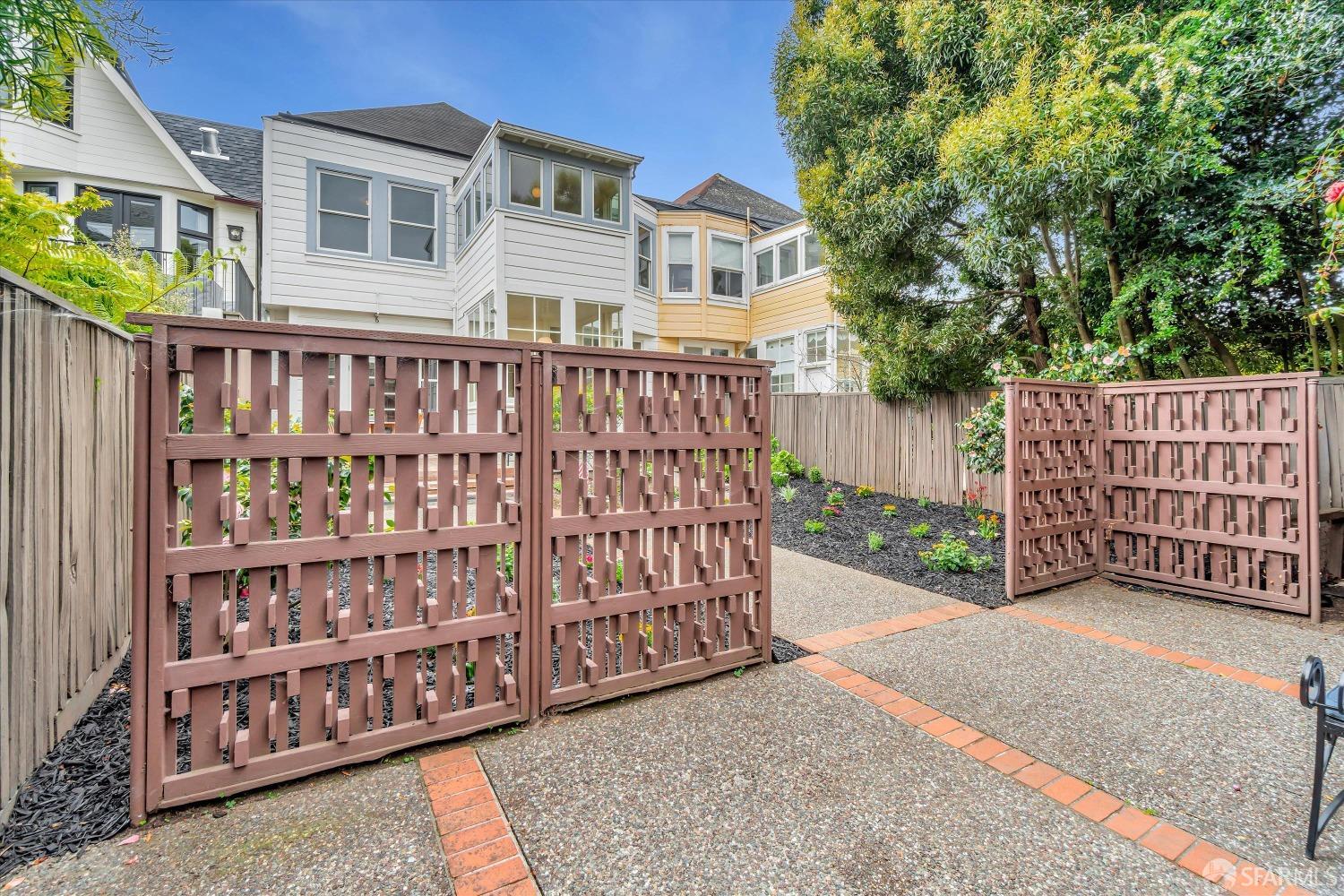 Detail Gallery Image 78 of 97 For 3806 Clay St, San Francisco,  CA 94118 - 4 Beds | 2/1 Baths