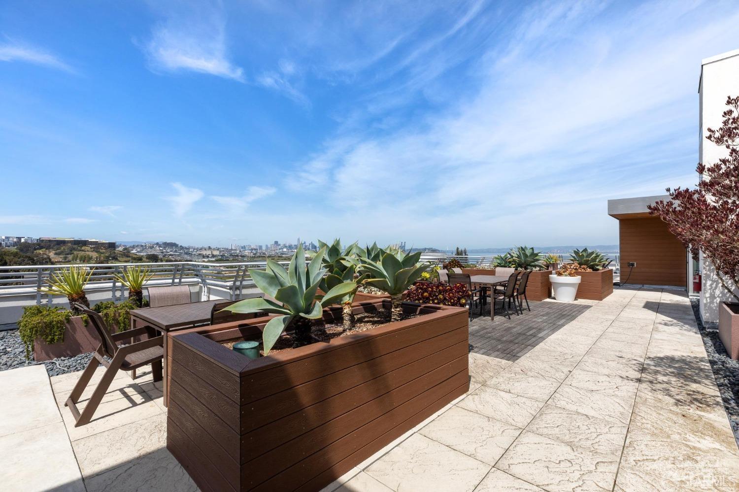 Detail Gallery Image 38 of 41 For 451 Donahue St #212,  San Francisco,  CA 94124 - 2 Beds | 2 Baths