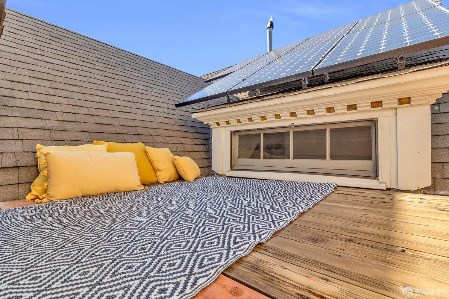 Detail Gallery Image 39 of 68 For 110 Liberty St, San Francisco,  CA 94110 - 2 Beds | 2/2 Baths