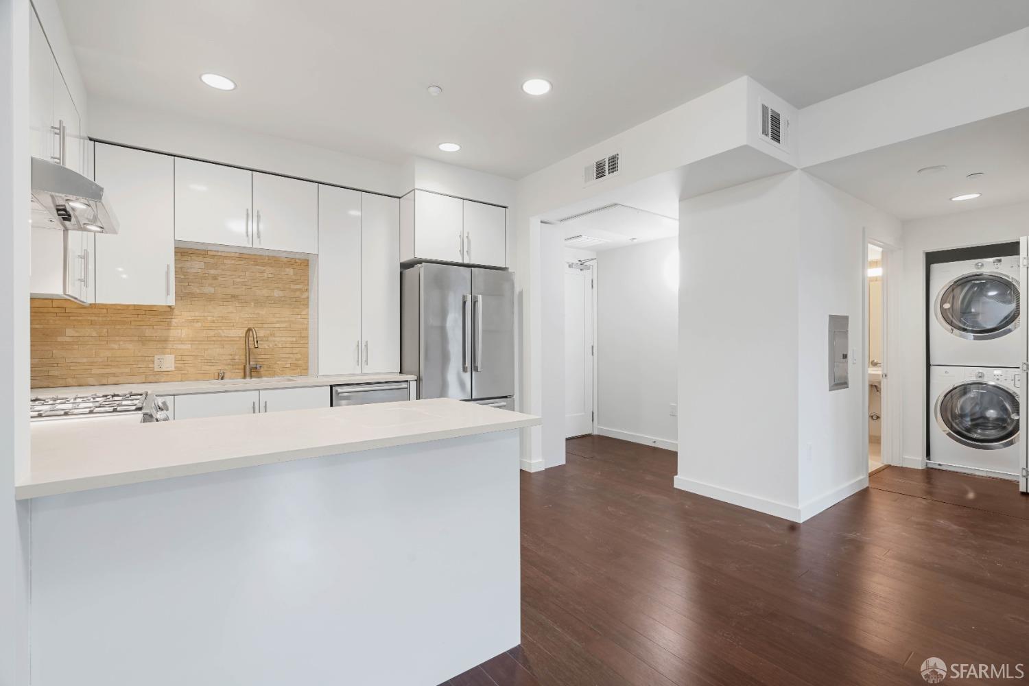 Detail Gallery Image 20 of 29 For 50 Jerrold Ave #208,  San Francisco,  CA 94124 - 1 Beds | 1 Baths