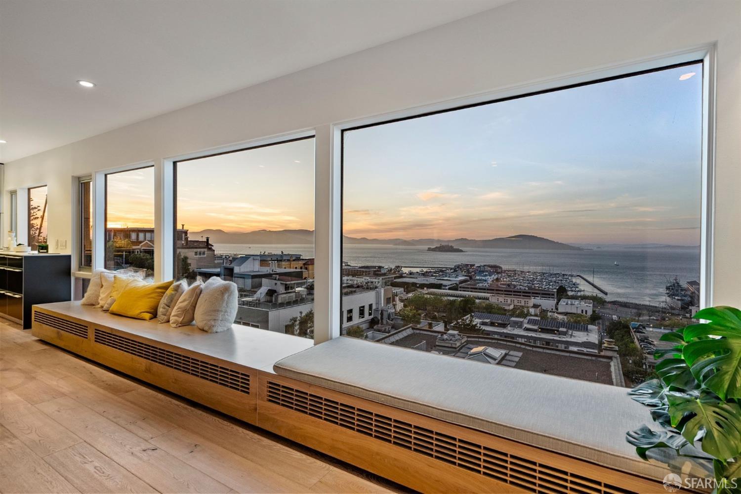 Detail Gallery Image 15 of 60 For 1725 Kearny St #4,  San Francisco,  CA 94133 - 2 Beds | 2 Baths