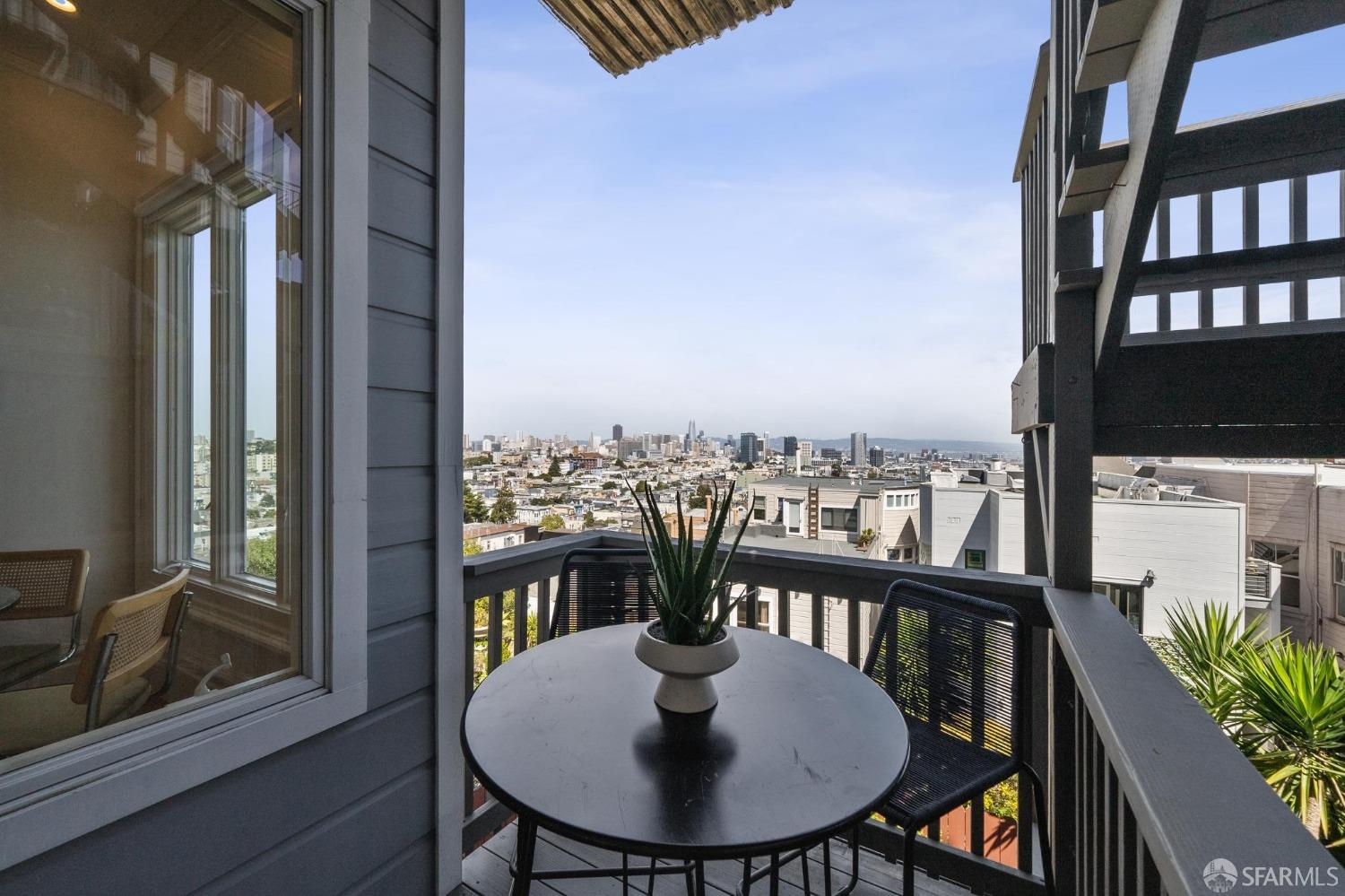 Detail Gallery Image 8 of 73 For 49 Alpine Ter, San Francisco,  CA 94117 - 3 Beds | 2 Baths