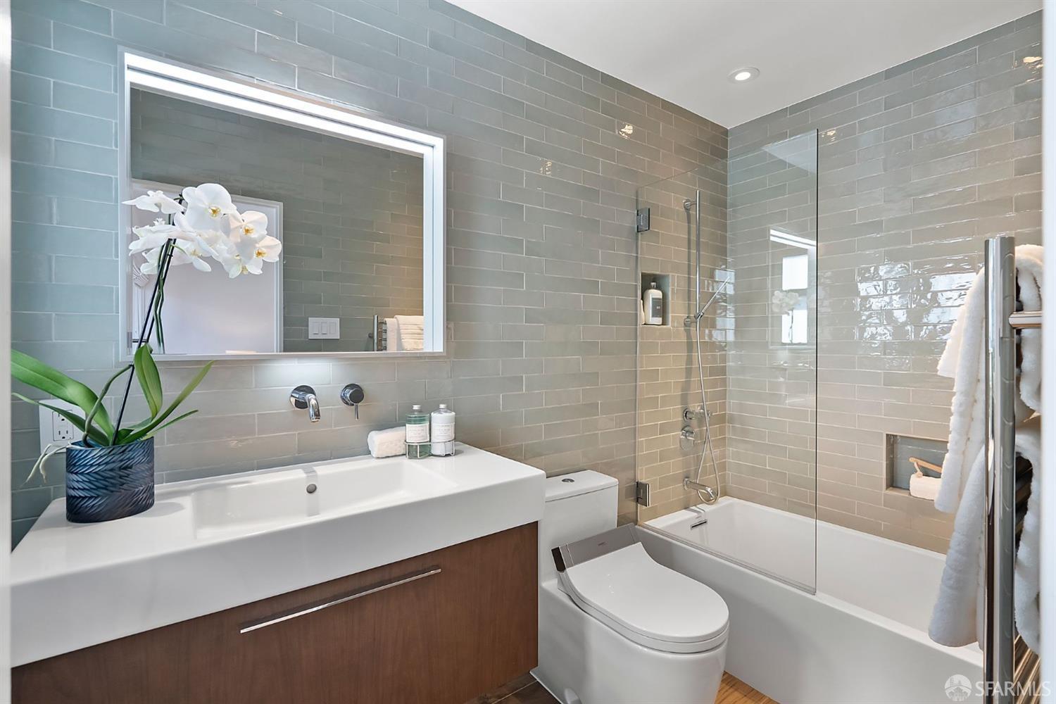 Detail Gallery Image 36 of 60 For 1725 Kearny St #4,  San Francisco,  CA 94133 - 2 Beds | 2 Baths