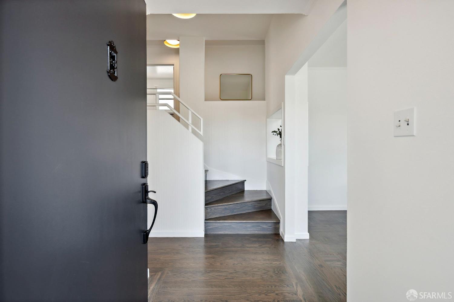 Detail Gallery Image 5 of 65 For 1780 Eucalyptus Dr, San Francisco,  CA 94132 - 4 Beds | 2/1 Baths