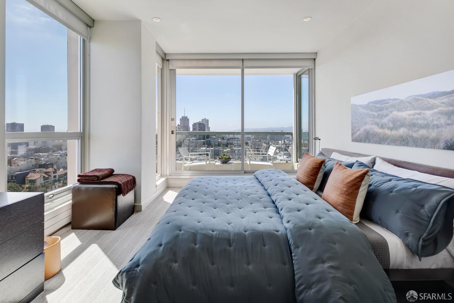 Detail Gallery Image 23 of 45 For 1070 Green St #1202,  San Francisco,  CA 94133 - 3 Beds | 2/1 Baths
