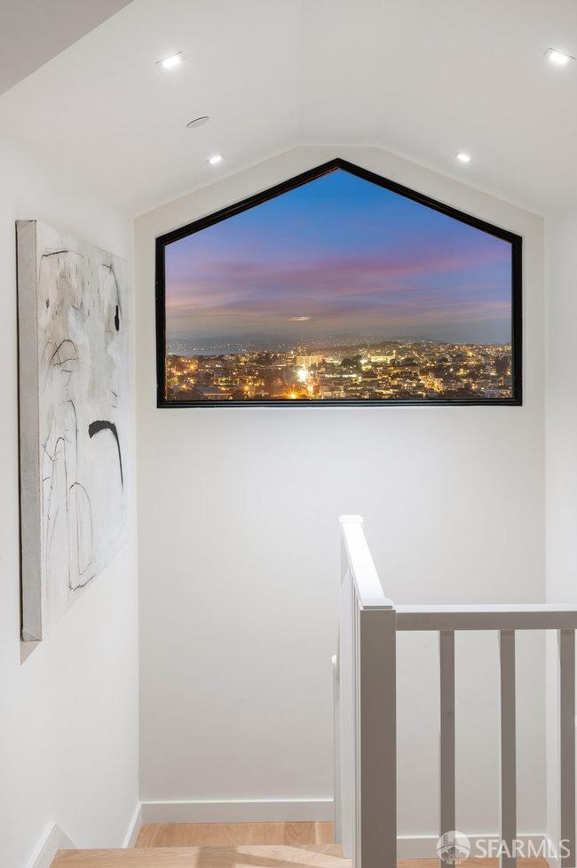 Detail Gallery Image 34 of 48 For 1465 Masonic Ave #1,  San Francisco,  CA 94117 - 3 Beds | 2/1 Baths
