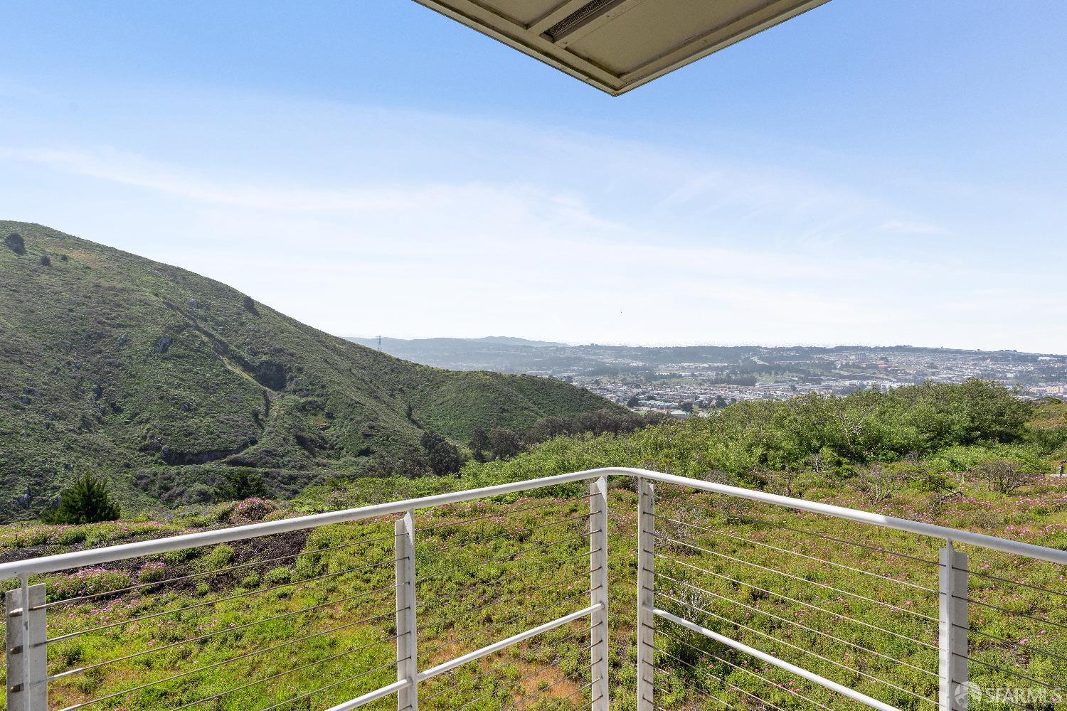 Detail Gallery Image 15 of 28 For 855 Mountain View Dr #8,  Daly City,  CA 94014 - 2 Beds | 2 Baths