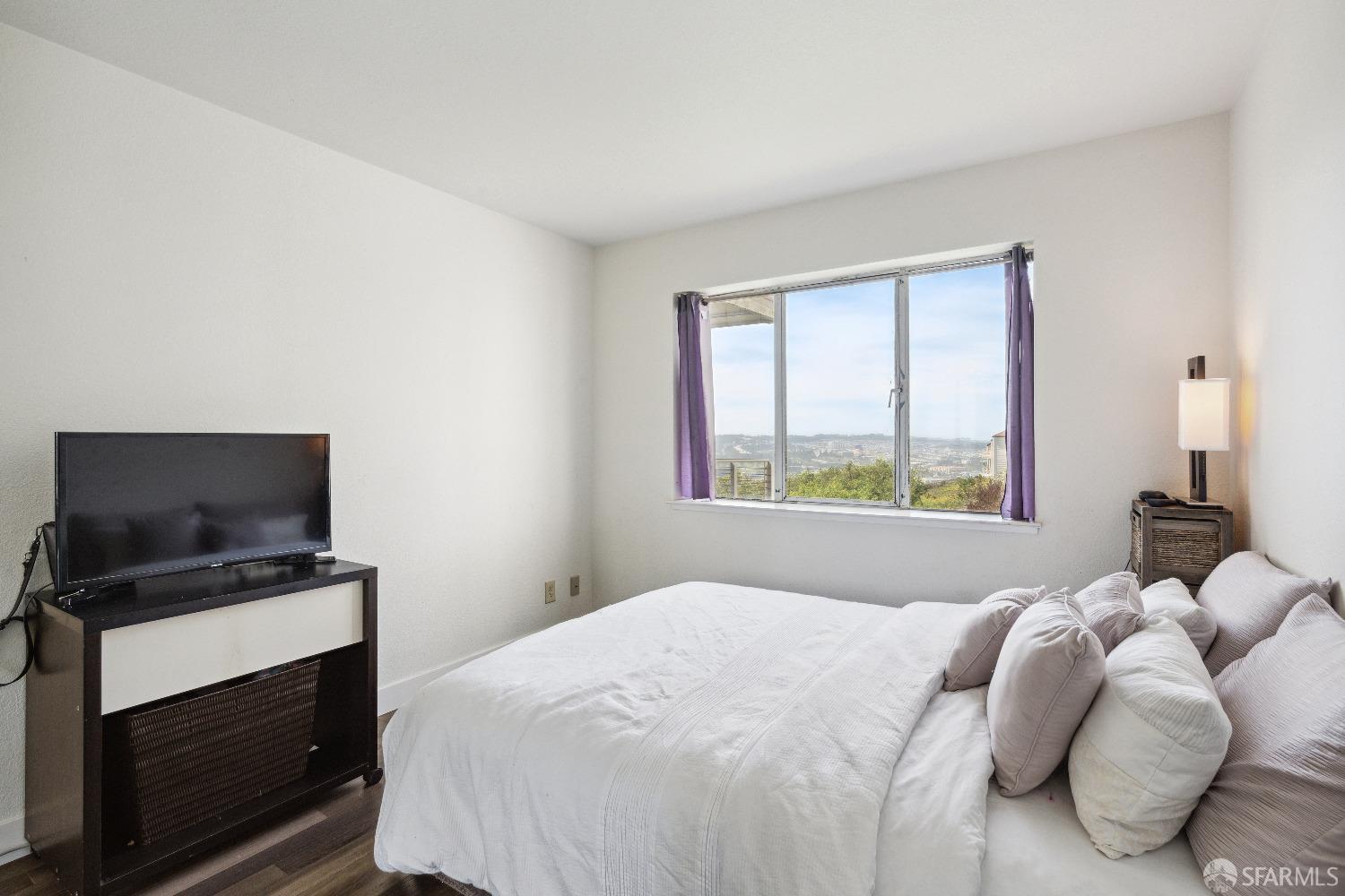 Detail Gallery Image 24 of 28 For 855 Mountain View Dr #8,  Daly City,  CA 94014 - 2 Beds | 2 Baths