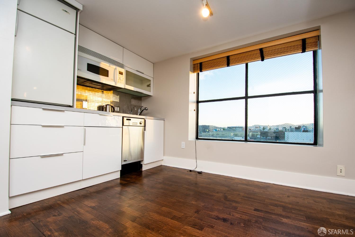 Detail Gallery Image 11 of 21 For 139 Welsh St, San Francisco,  CA 94107 - 2 Beds | 2/1 Baths