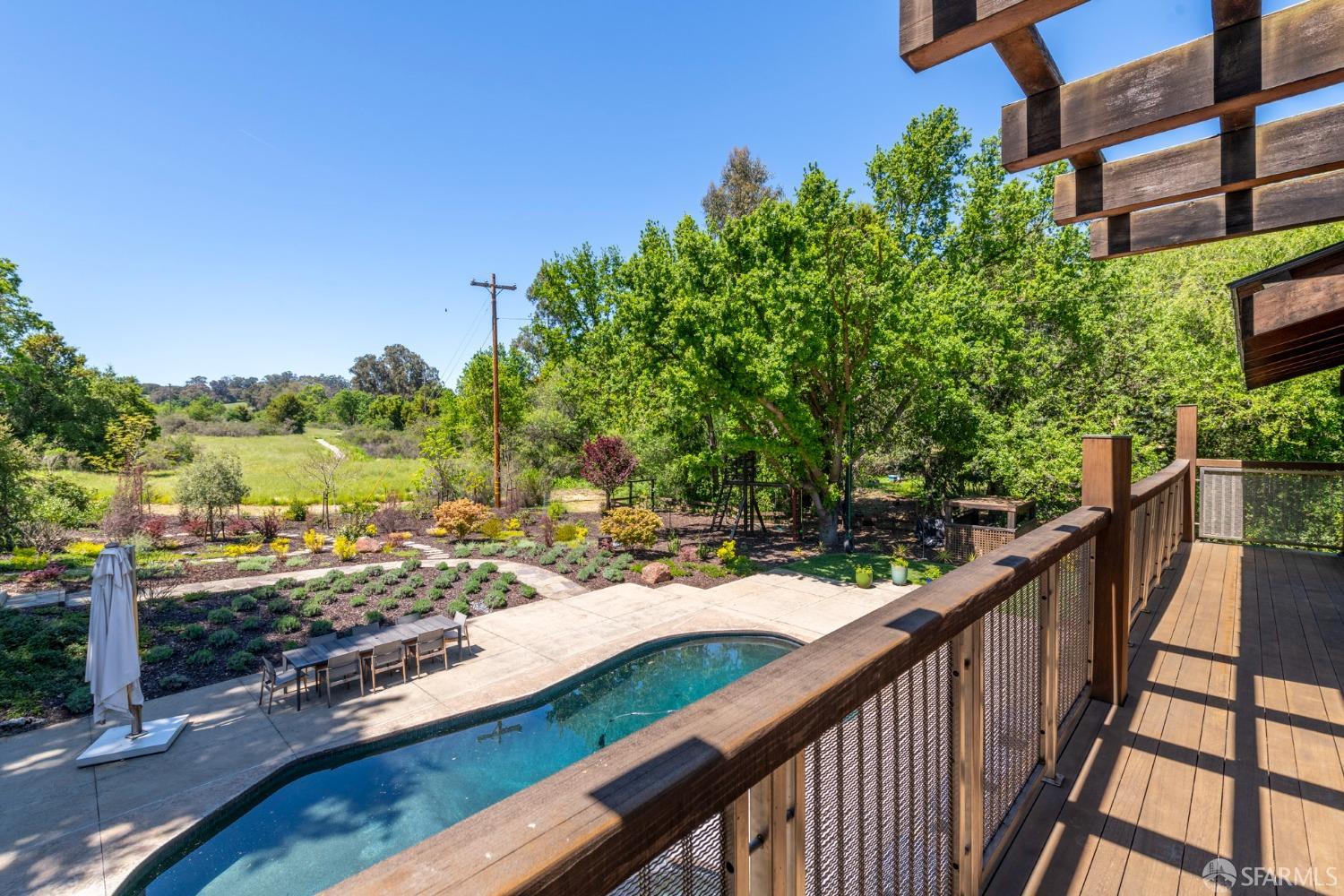 Detail Gallery Image 70 of 82 For 14123 Tracy Ct, Los Altos Hills,  CA 94022 - 7 Beds | 6 Baths