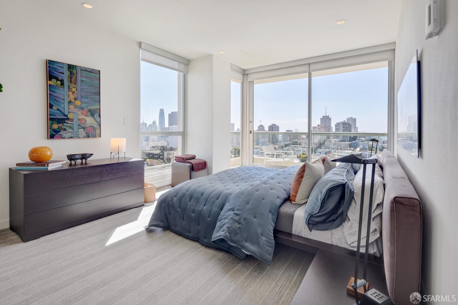 Detail Gallery Image 22 of 45 For 1070 Green St #1202,  San Francisco,  CA 94133 - 3 Beds | 2/1 Baths