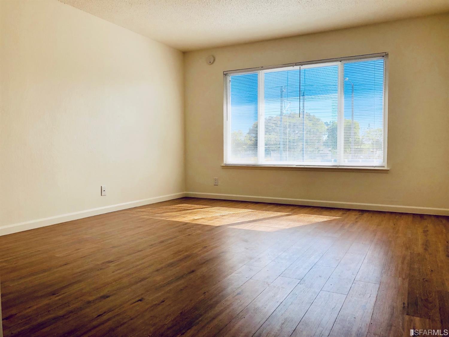 Detail Gallery Image 2 of 18 For 413 Huntington Ave #1,  San Bruno,  CA 94066 - 0 Beds | 1 Baths