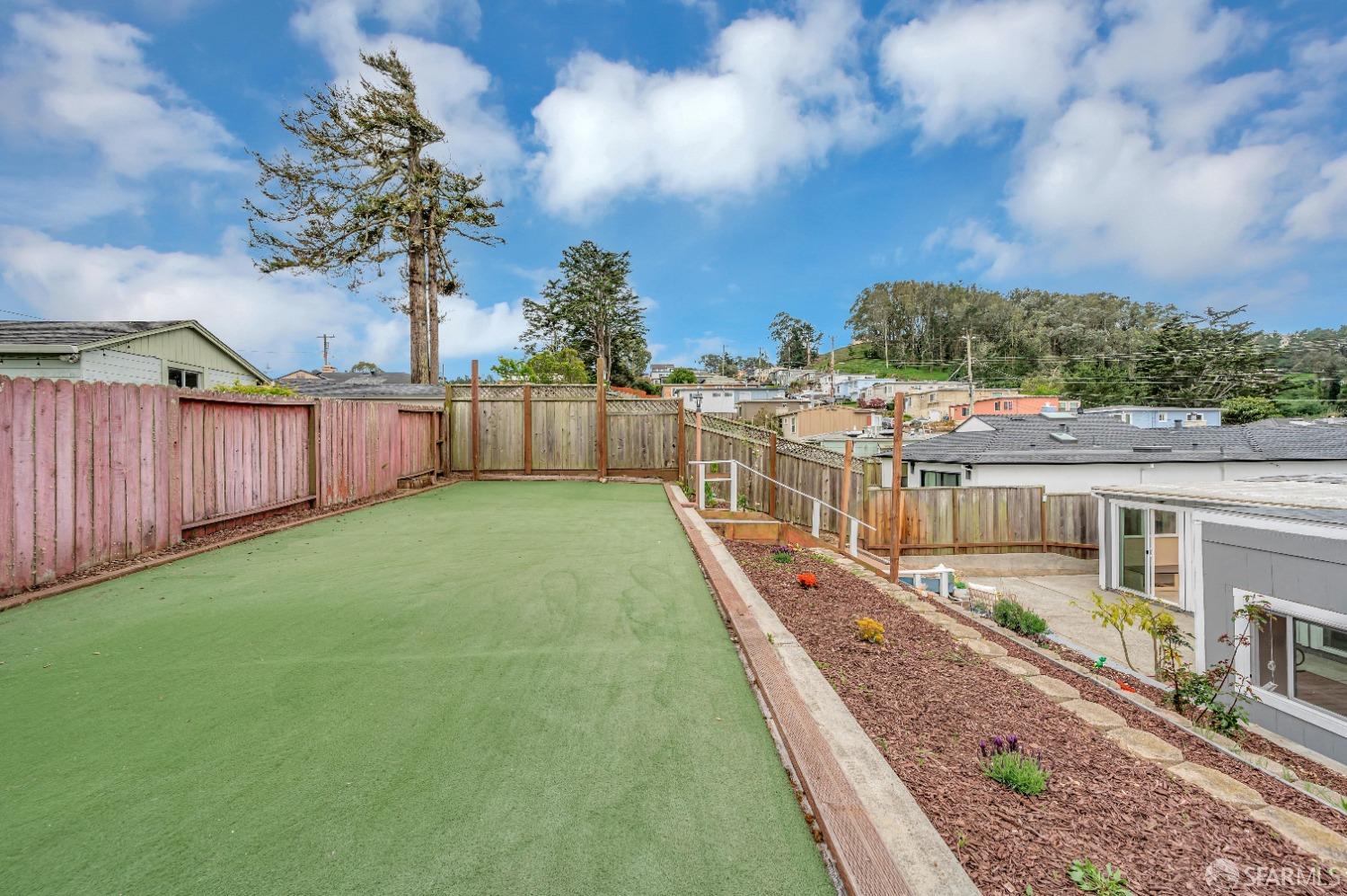 Detail Gallery Image 42 of 44 For 1023 Gilman Dr, Daly City,  CA 94015 - 3 Beds | 2 Baths