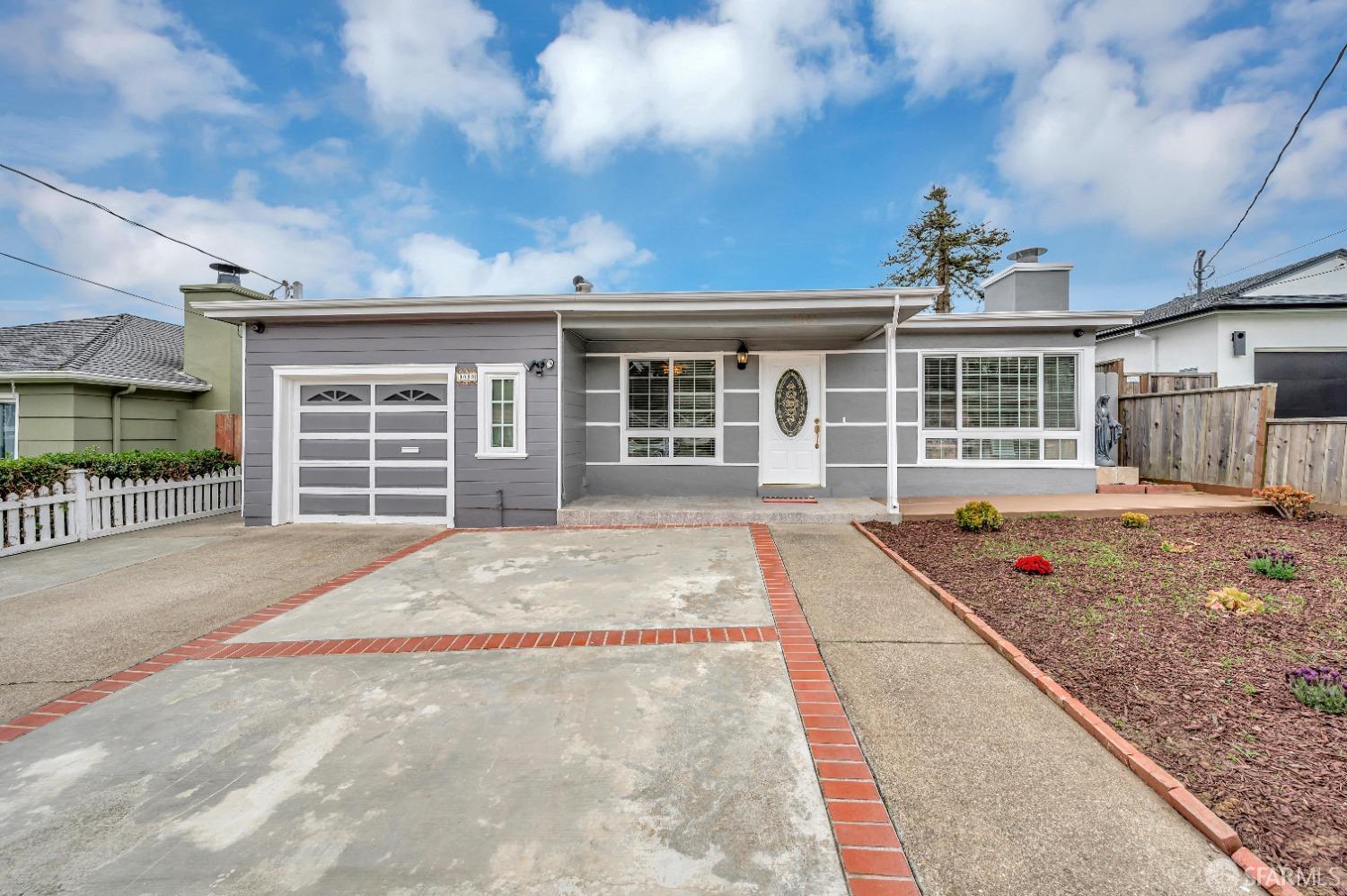 Detail Gallery Image 1 of 1 For 1023 Gilman Dr, Daly City,  CA 94015 - 3 Beds | 2 Baths