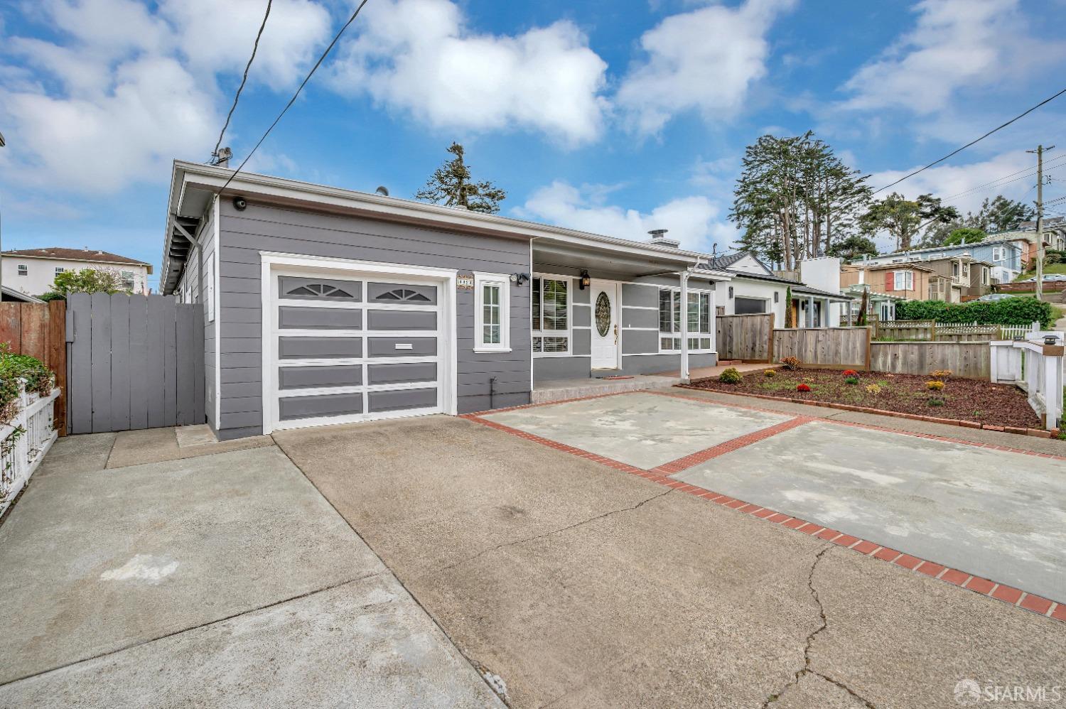 Detail Gallery Image 2 of 44 For 1023 Gilman Dr, Daly City,  CA 94015 - 3 Beds | 2 Baths